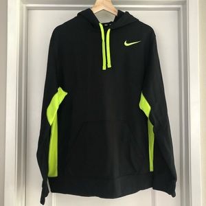 Men’s Nike ThermaFit sweatshirt